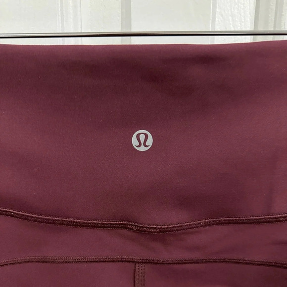 Lululemon In Movement Crop Everlux Leggings - Picture 3 of 5